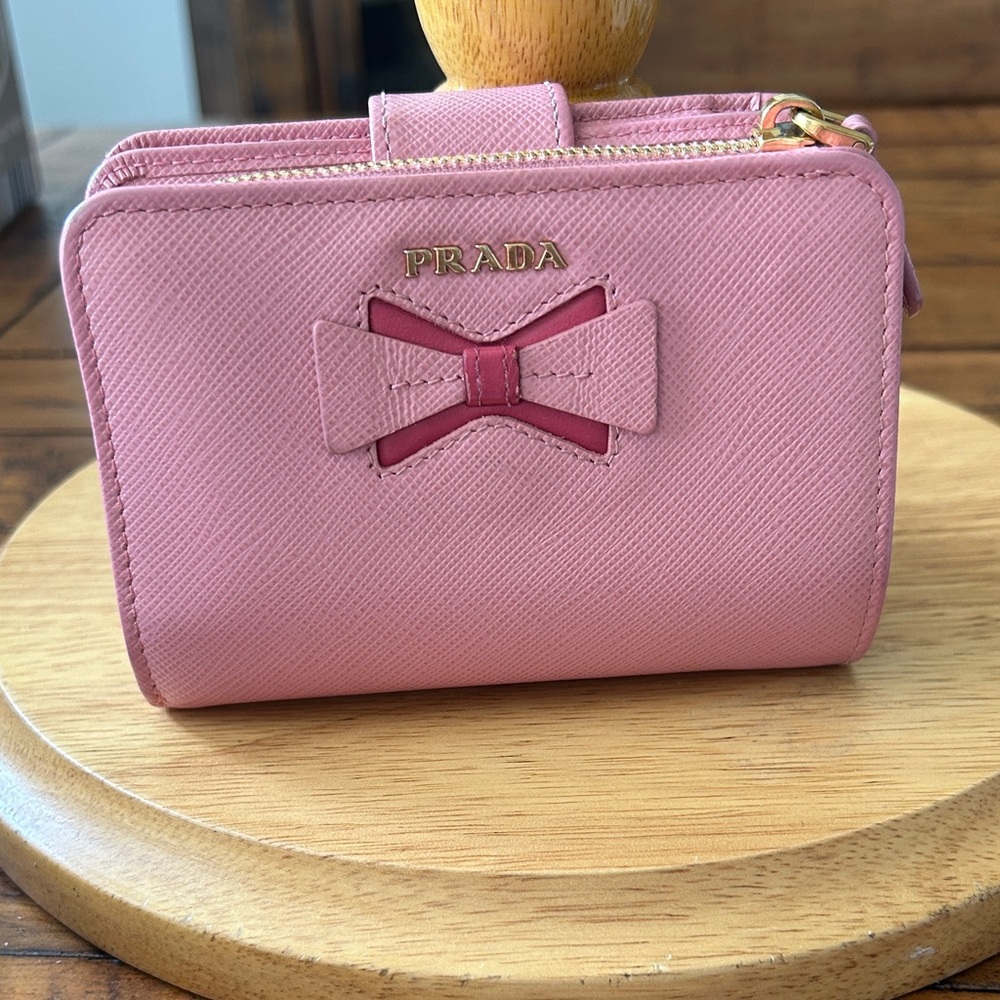 Prada Pink Saffiano Leather Bow Zip‎ Wallet with Gold Hardware